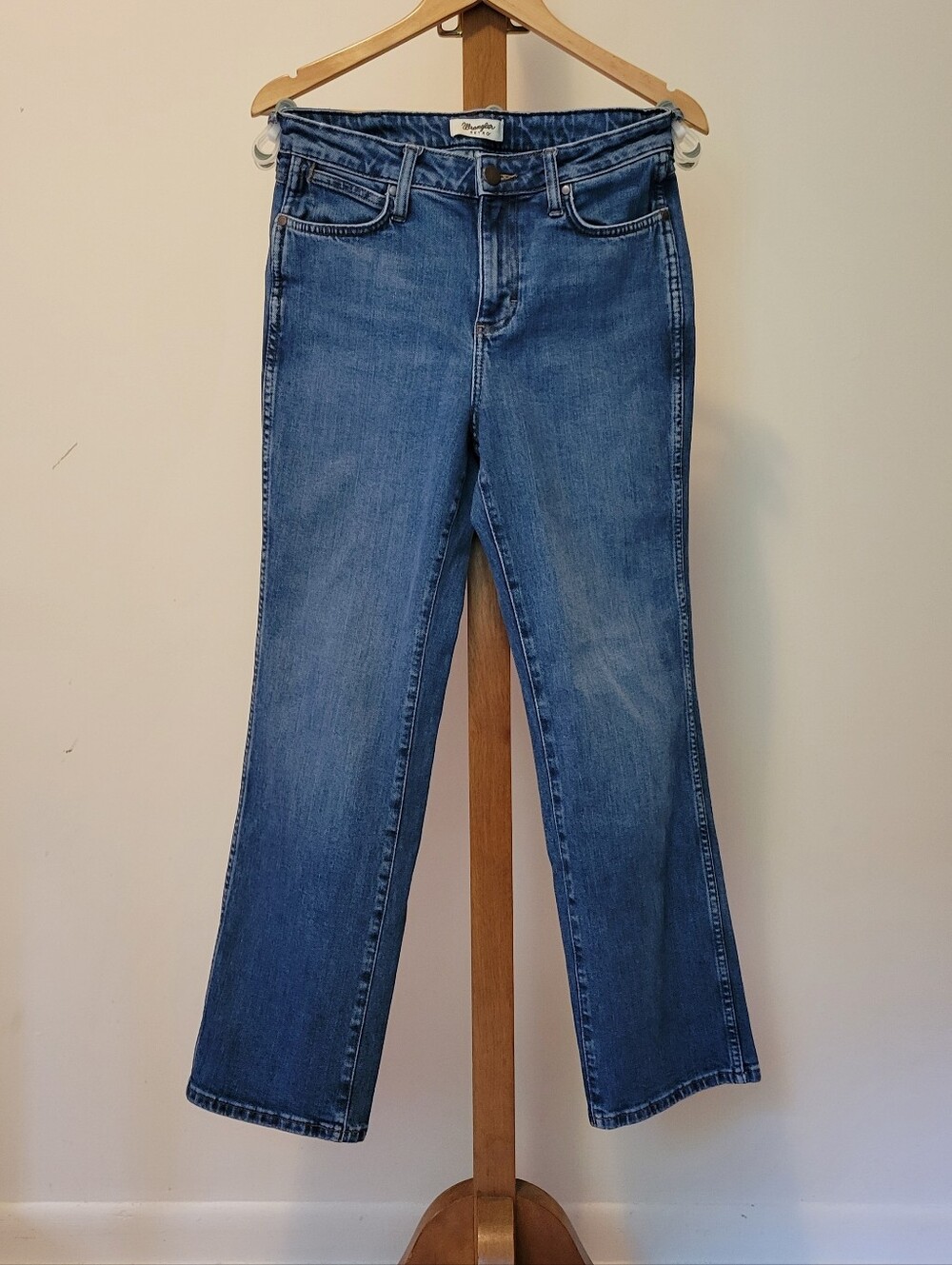 30x30 Wrangler Retro Bailey High Rise Straight Leg